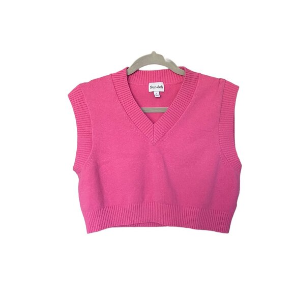 Aritzia Tops - Aritzia Sunday Best Pink Merino Wool Winston Cropped Sweater Vest Size S
